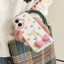 Pastel Heart Case, photograph 2